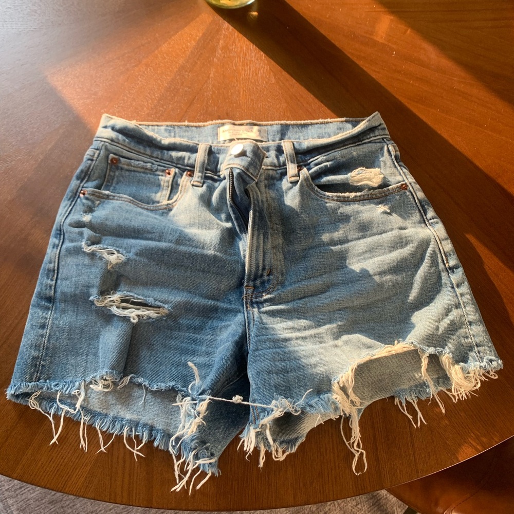 4 inch mom short from Abercrombie